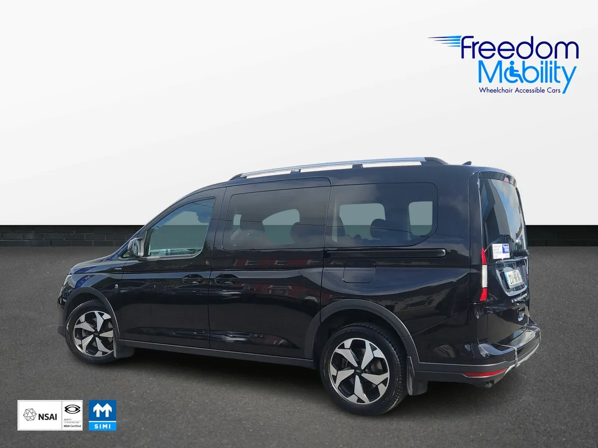Ford Connect Automatic Wheelchair Taxi Spec - Image 4