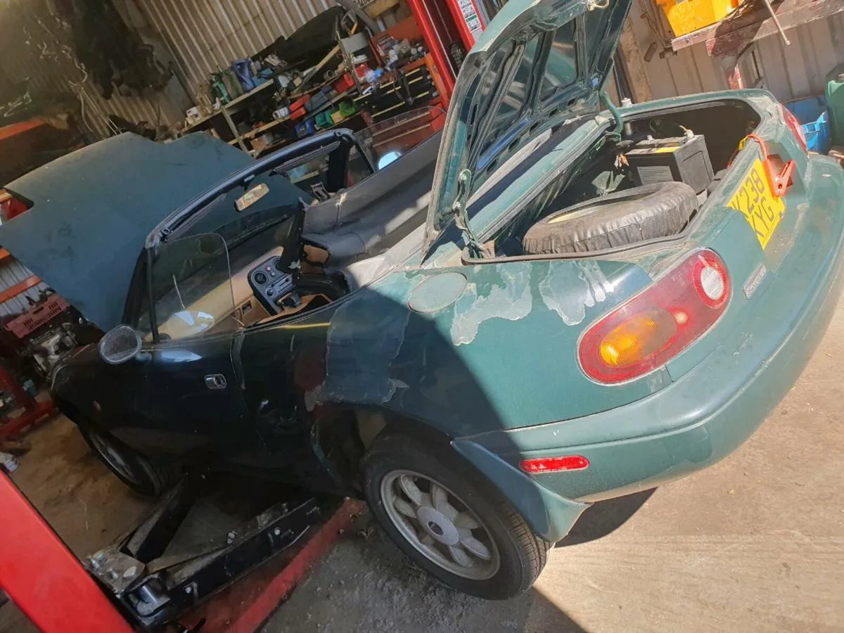 Mazda mx5 Eunos - Image 4