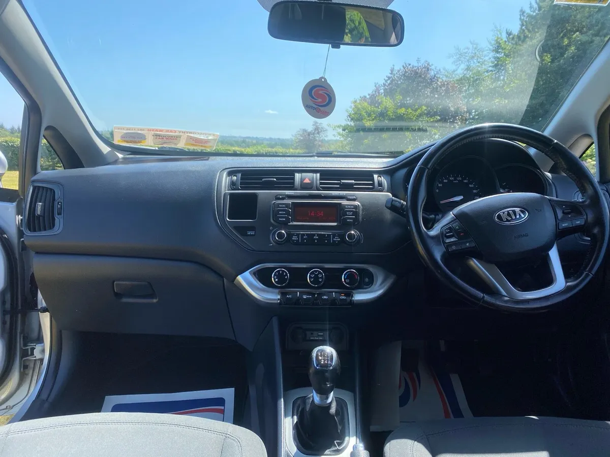 Car - Image 3