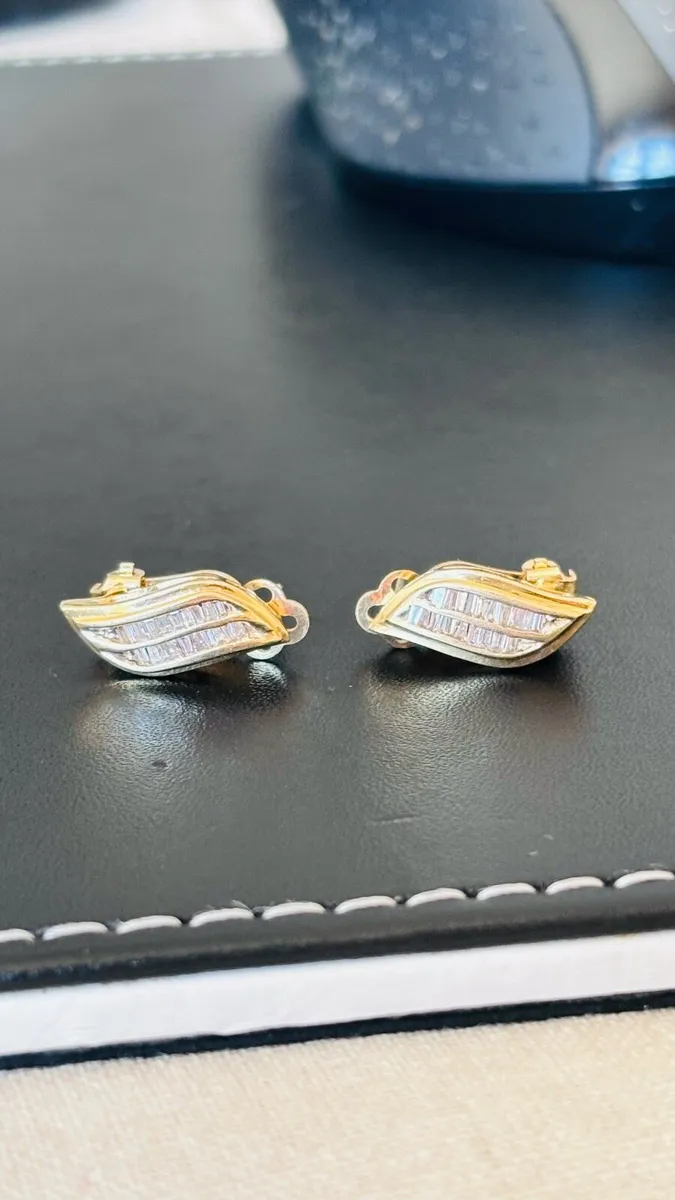 14k yellow gold Diamond earrings - Image 4