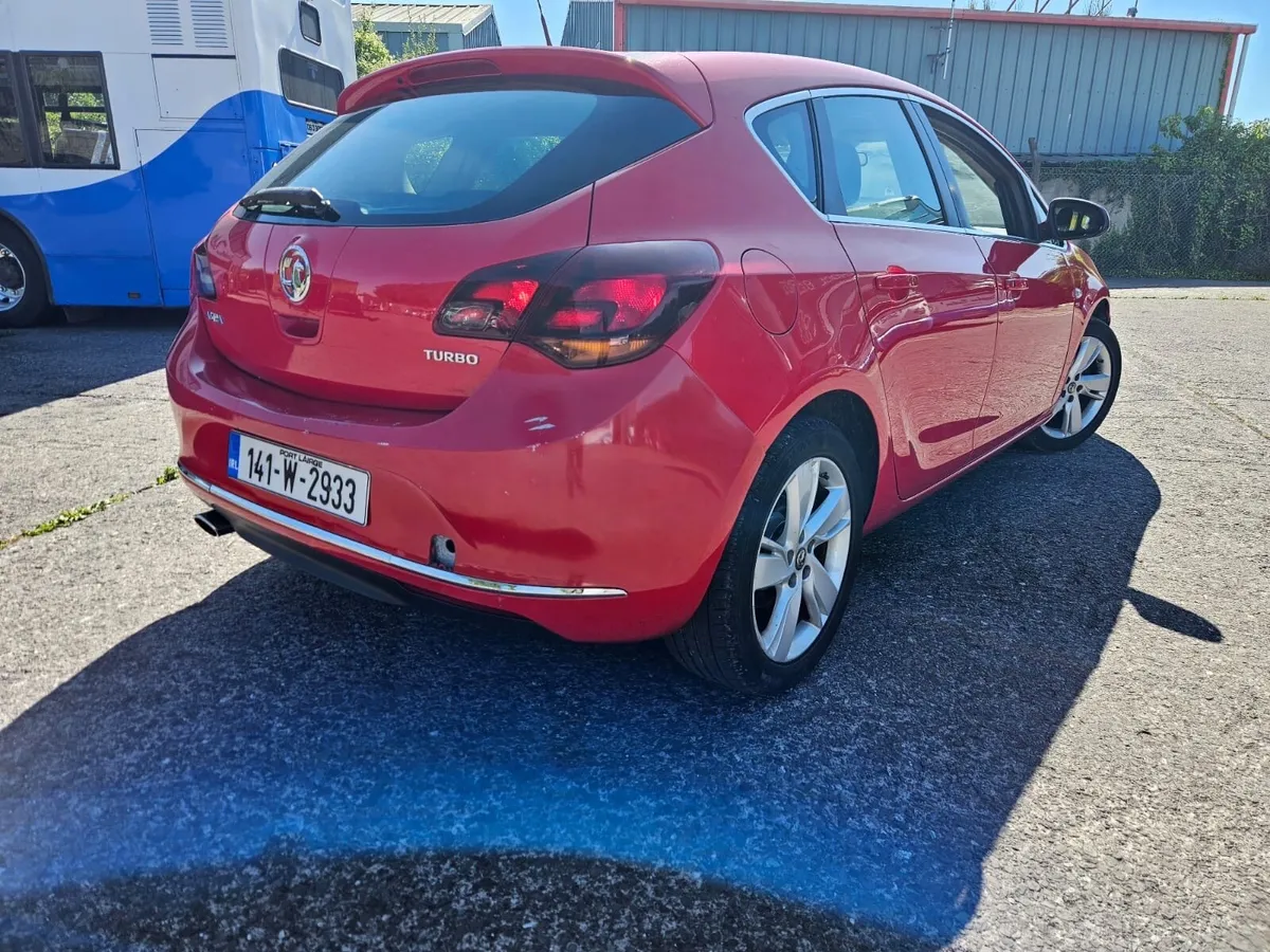 Astra 141 1.4 TURBO nct 10/26 low mill 72000 - Image 3