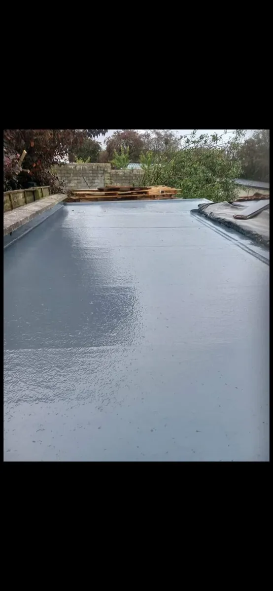 Tarmacadam restorer paint - Image 4
