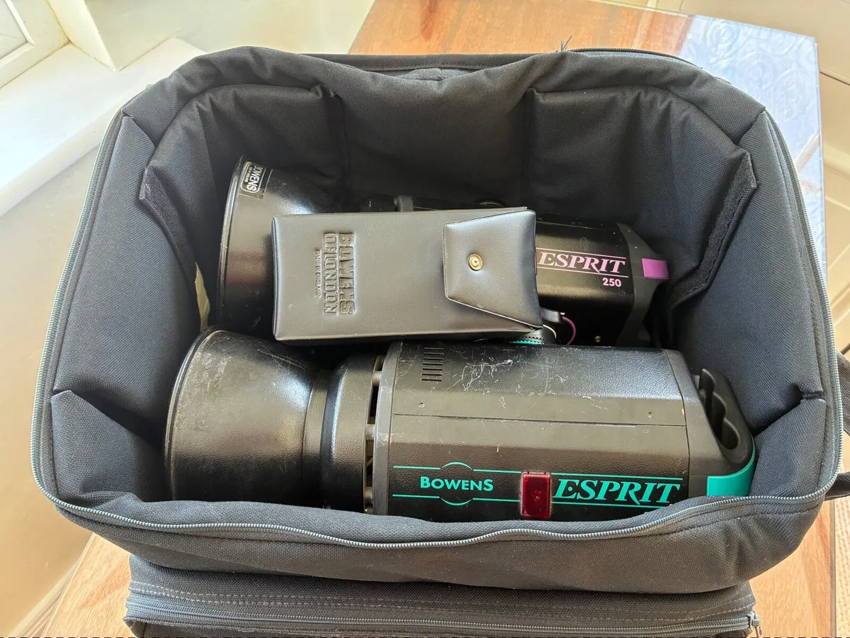 Photography studio equipment - Image 1