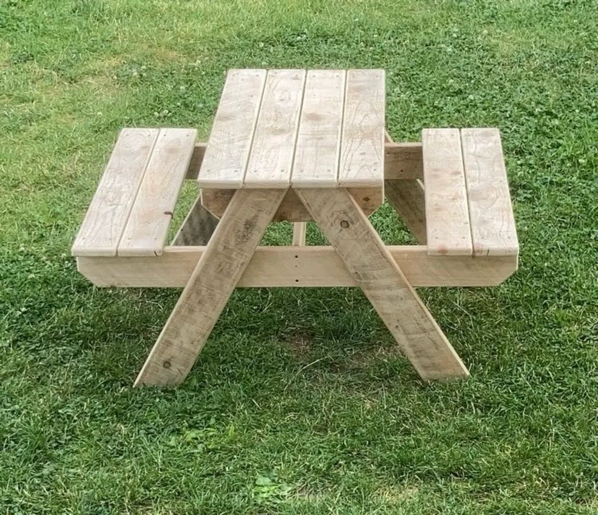 Kids picnic tables - Image 3