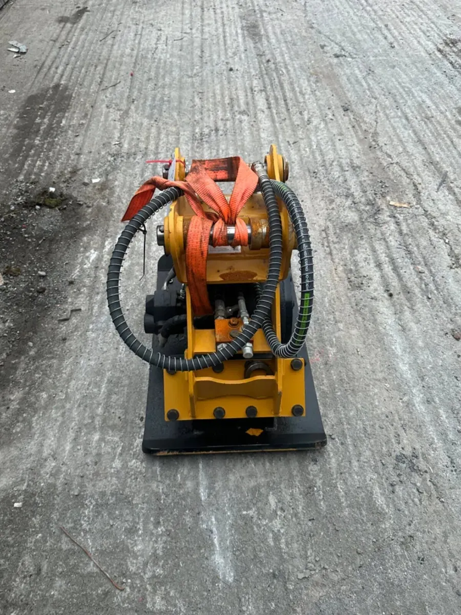 BLK Plate Compactor – Heavy Duty | Site Ready - Image 4