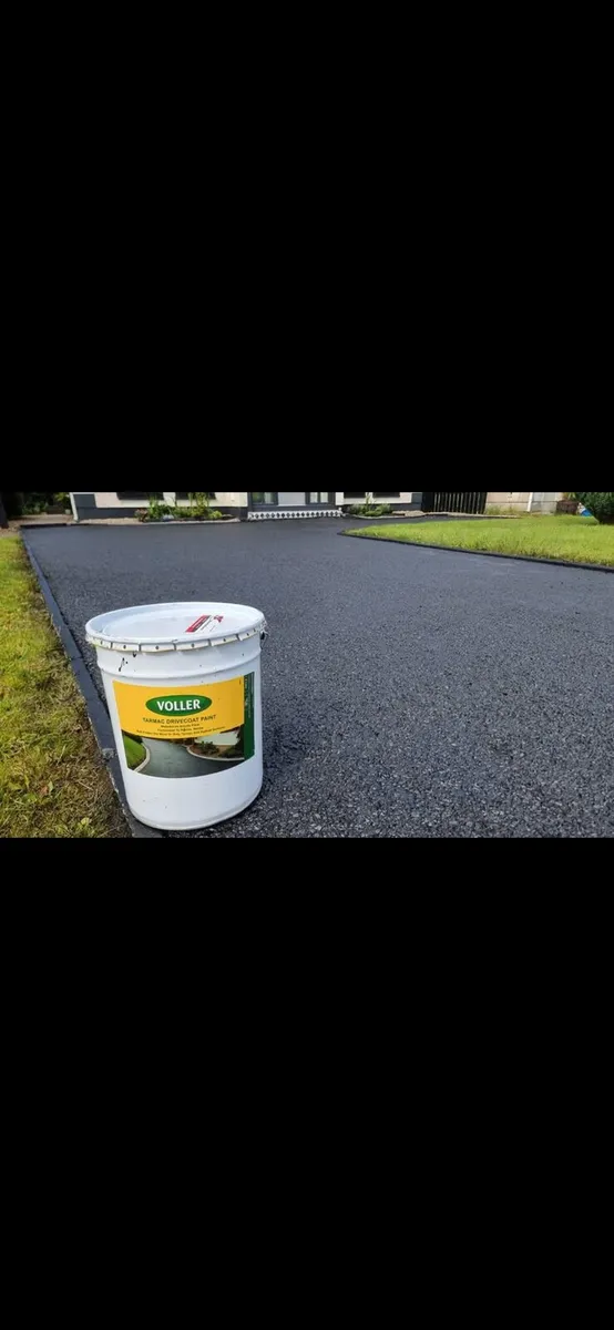 Tarmacadam driveway sealer - Image 3