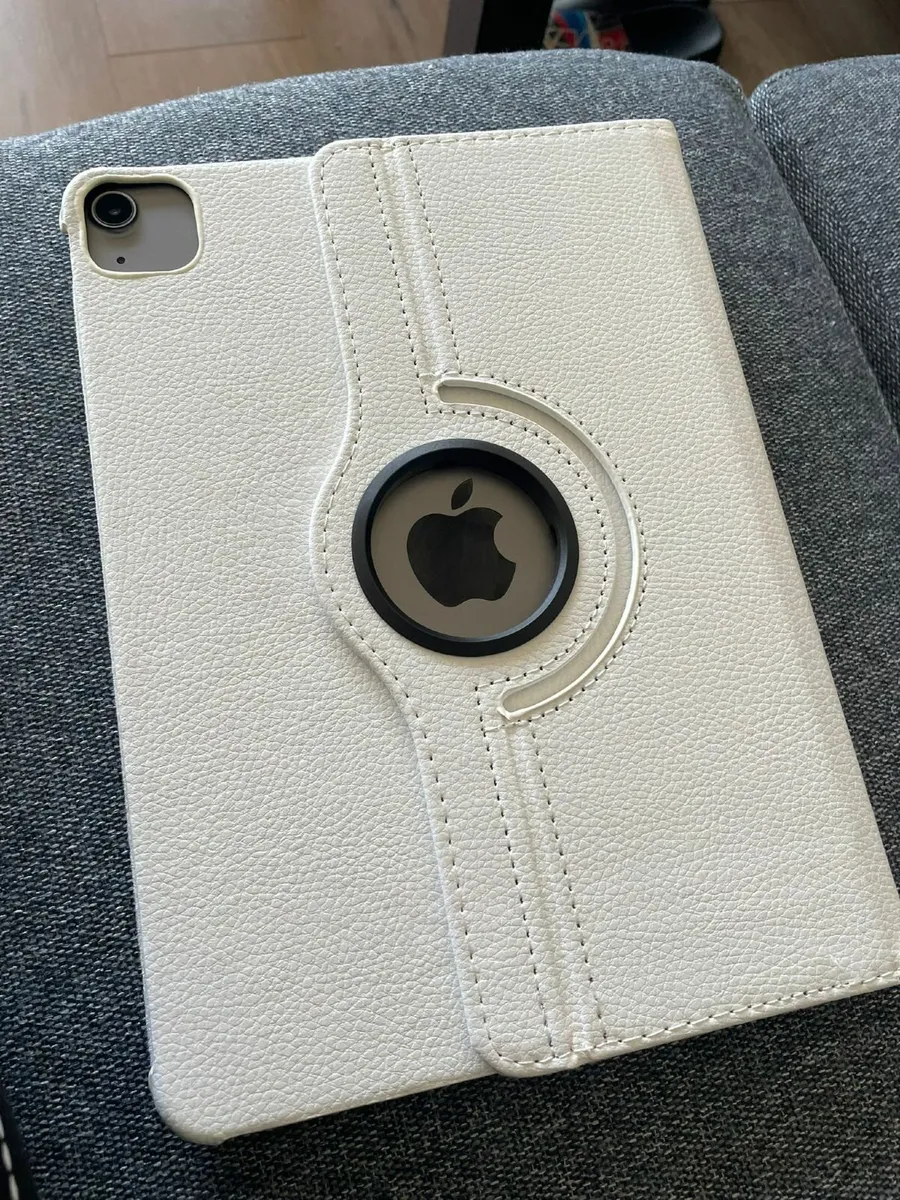 iPad Air 5th Gen (In Warranty) - Image 1