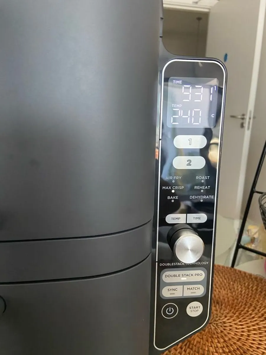 Ninja 9.5L Double Stacked Air Fryer - Image 2