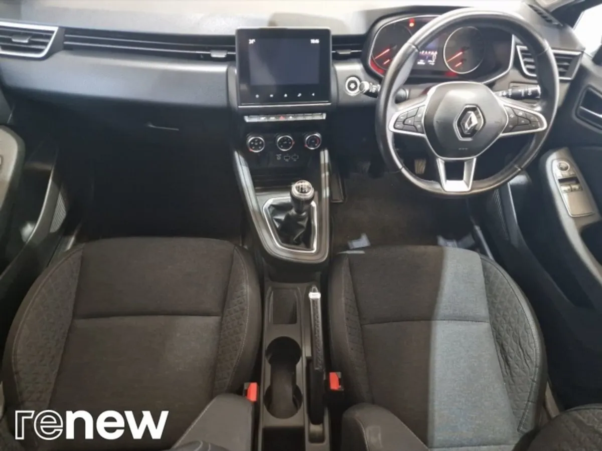 Renault Clio Iconic TCe 100 My19 - Image 3