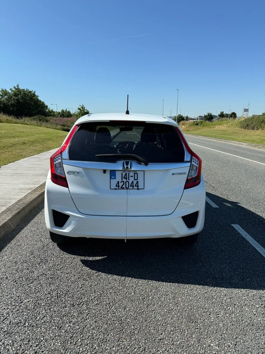 Honda fit 1.5 Hybrid 2014 New Nct 9/26 - Image 3