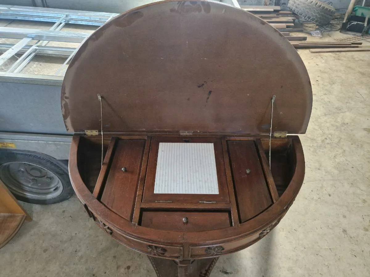 Mahogany writing desk - Image 4