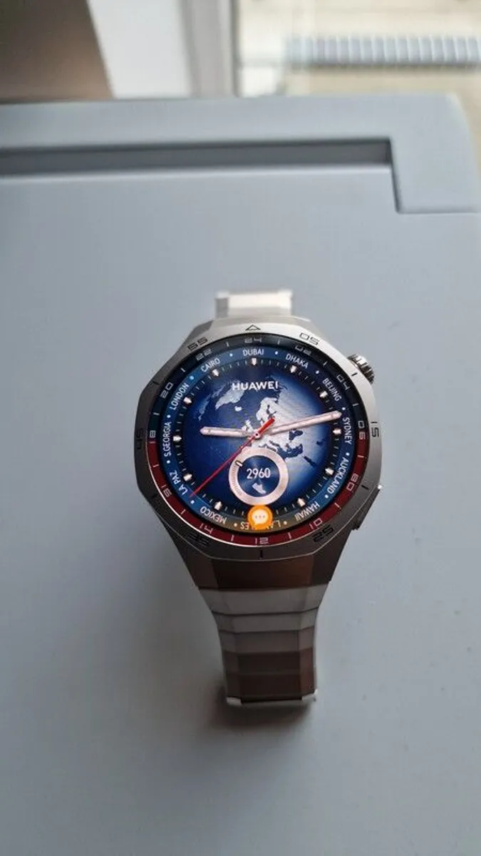 Huawei GT5 Pro Titanium 46mm - Image 1