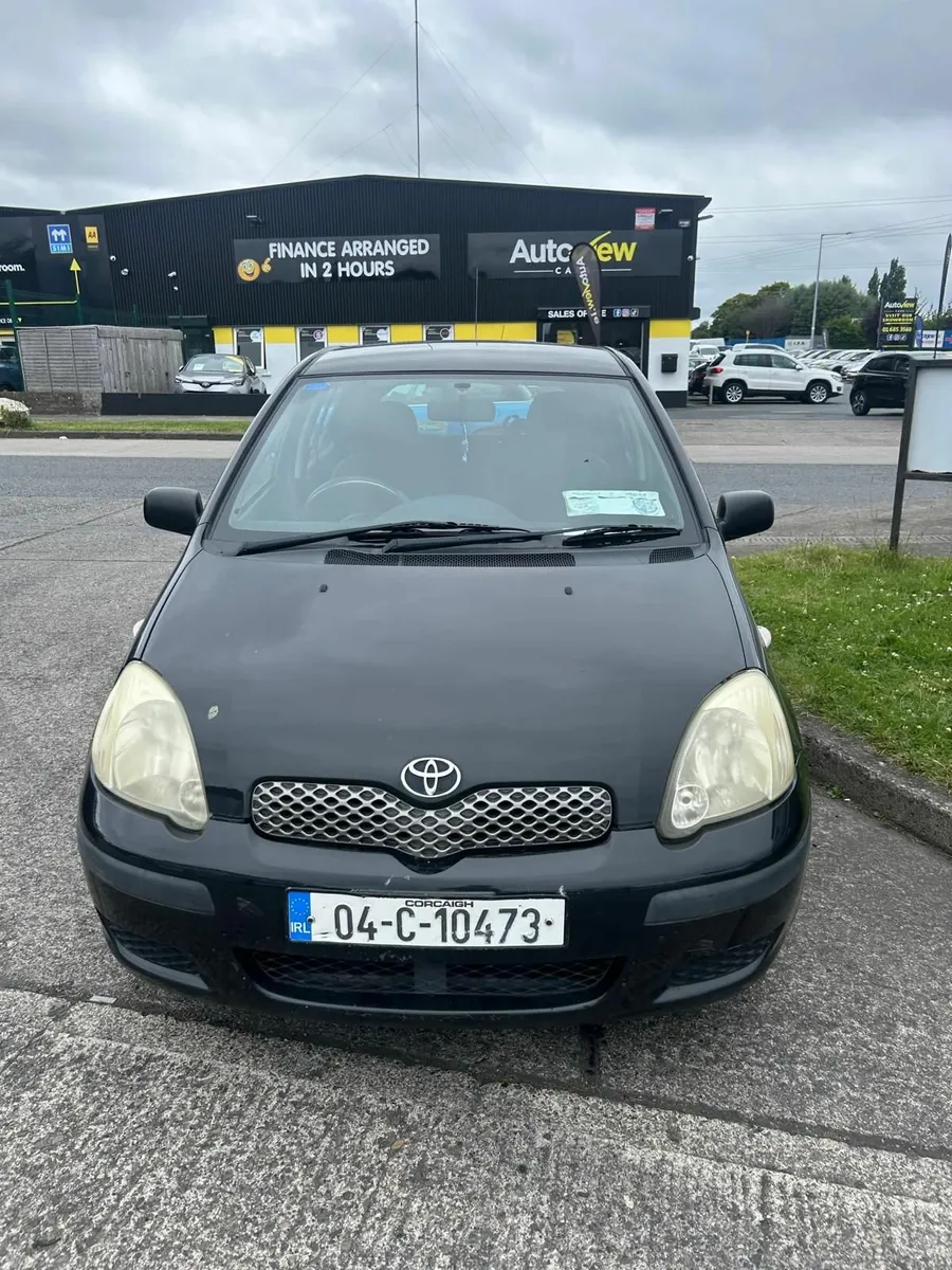 Toyota Yaris 2004 - Image 1