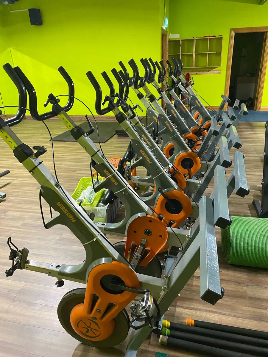 SPIN BIKES - Image 2