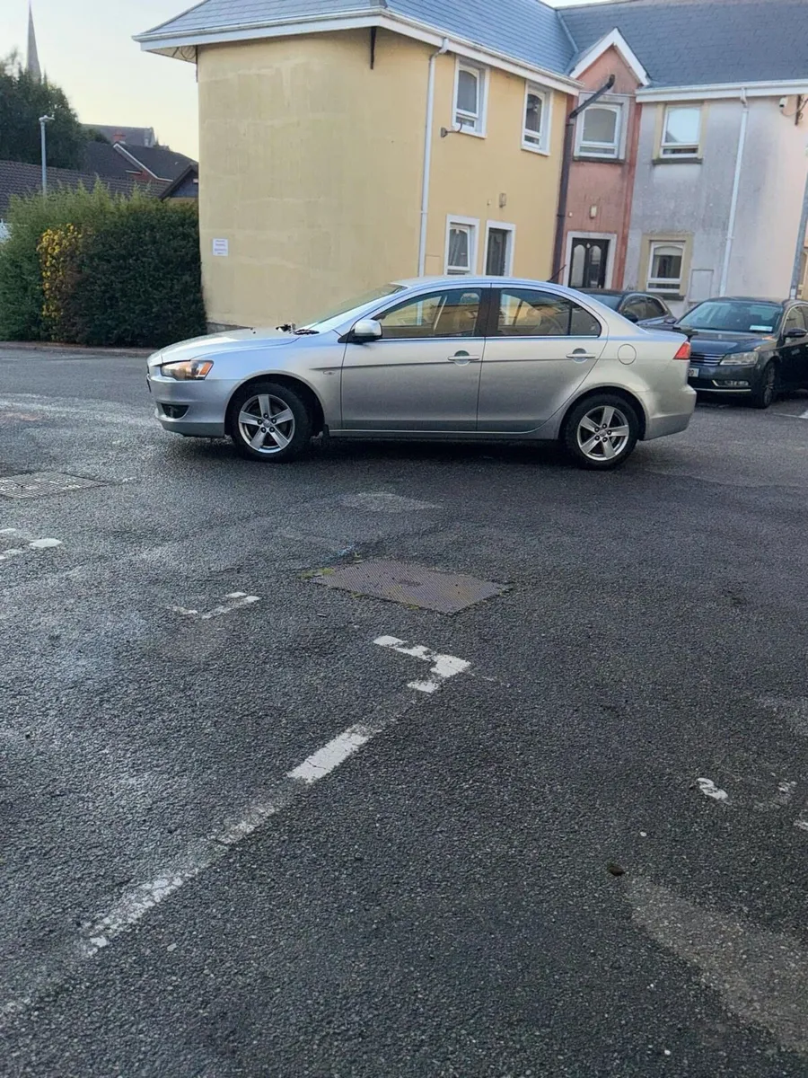 Car - Image 3