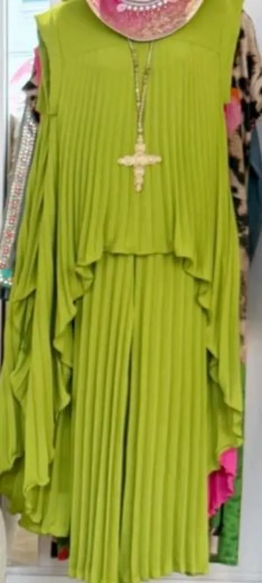 Sets one sz fits 12/18.....48e - Image 4