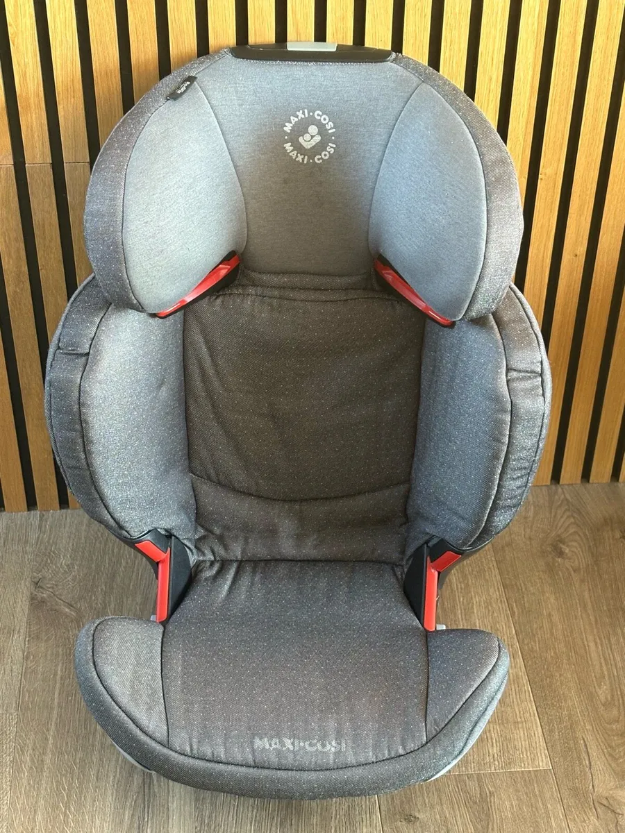 Maxi Cosi High Back Booster Car Seats X2 - Image 2