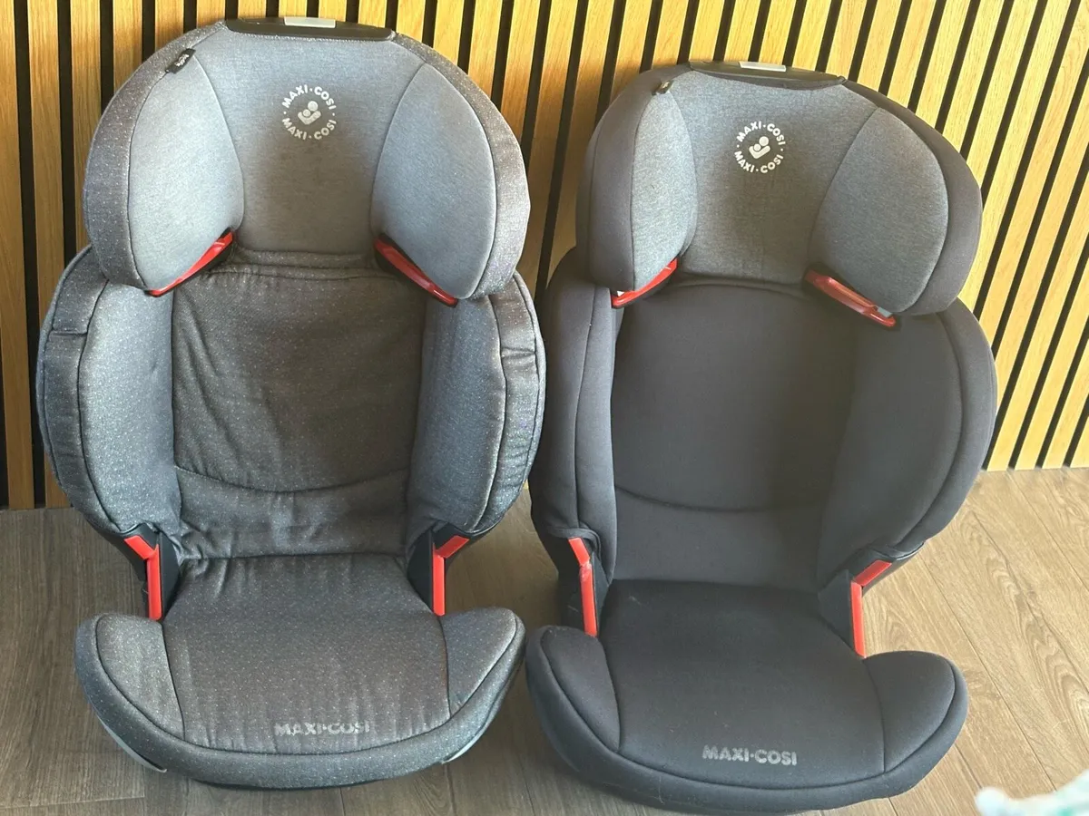 Maxi Cosi High Back Booster Car Seats X2 - Image 1