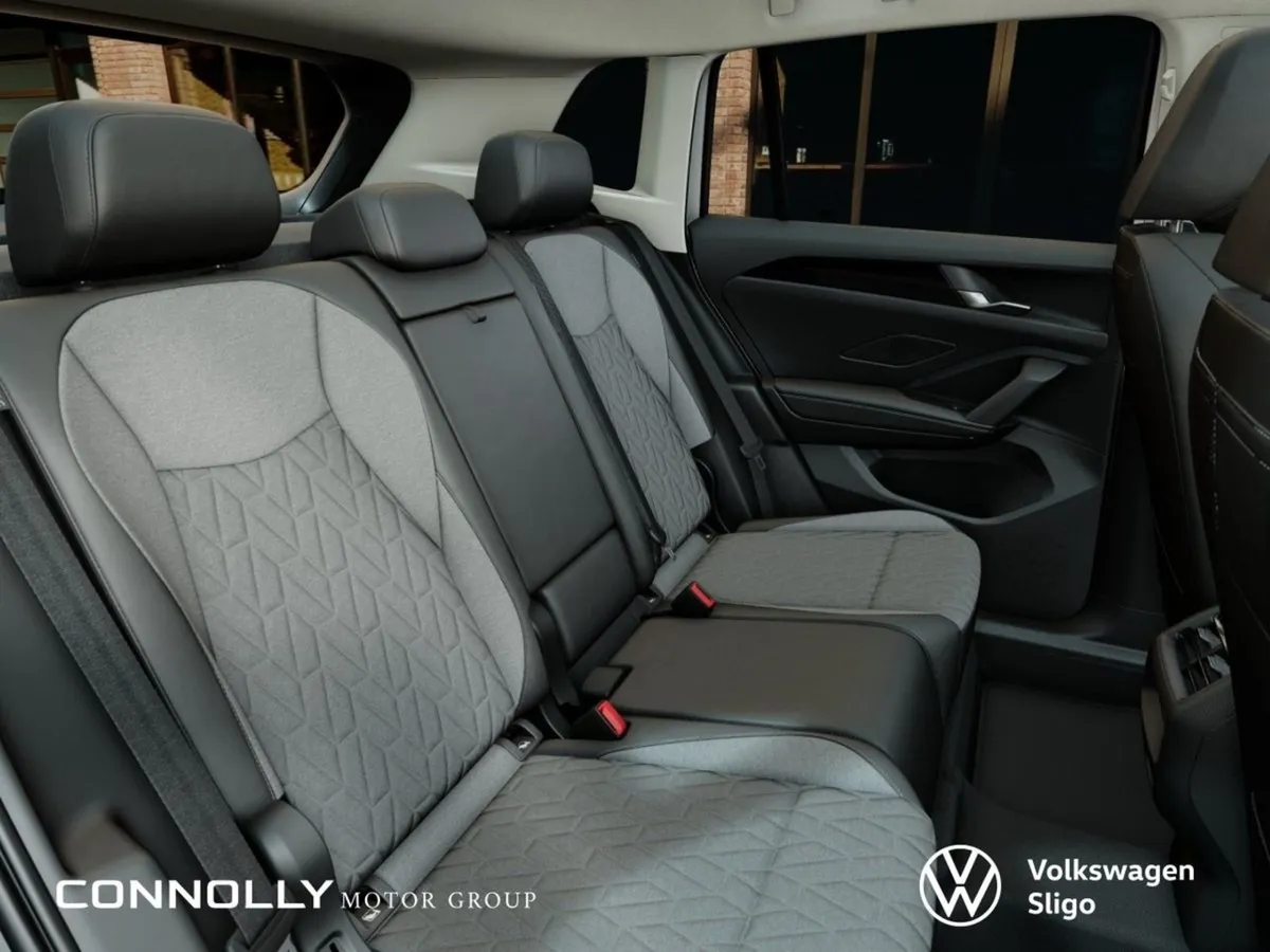 Volkswagen Tiguan Edition 75 2.0tdi DSG 150HP - Image 3