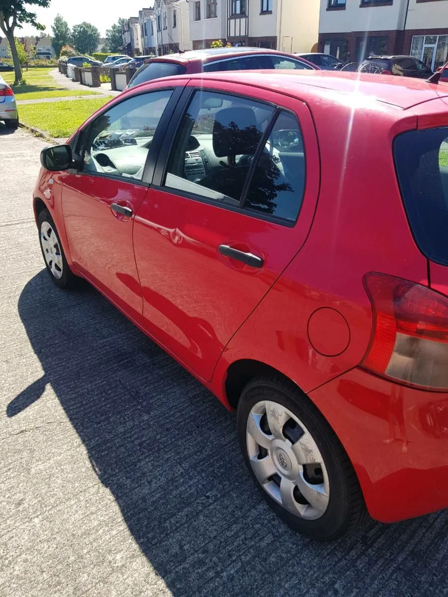 Toyota yaris - Image 3