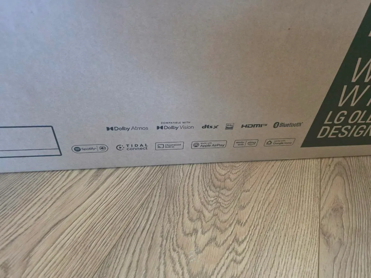 BRAND NEW LG USG10TY Soundbar& Wireless Subwoofer - Image 4