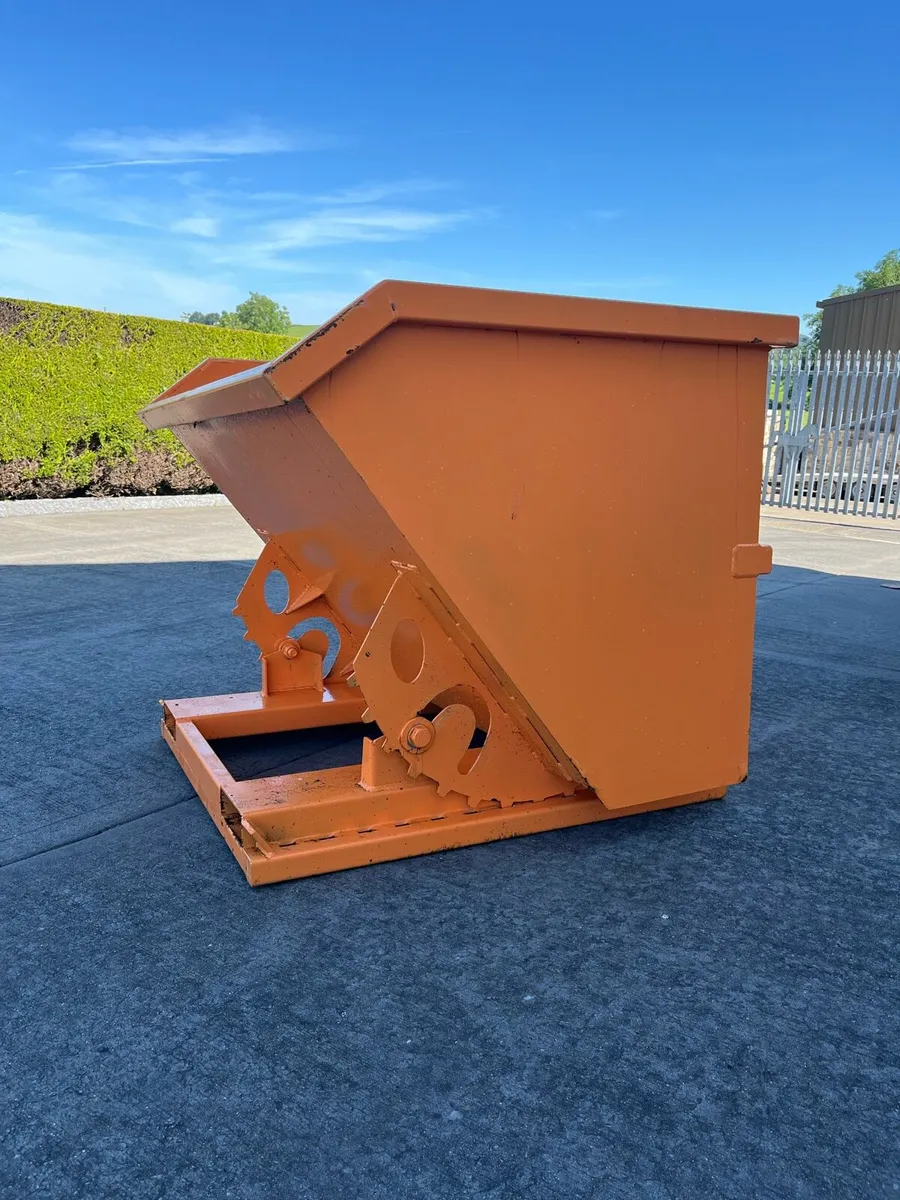 Brand New Tipping skips - Image 3
