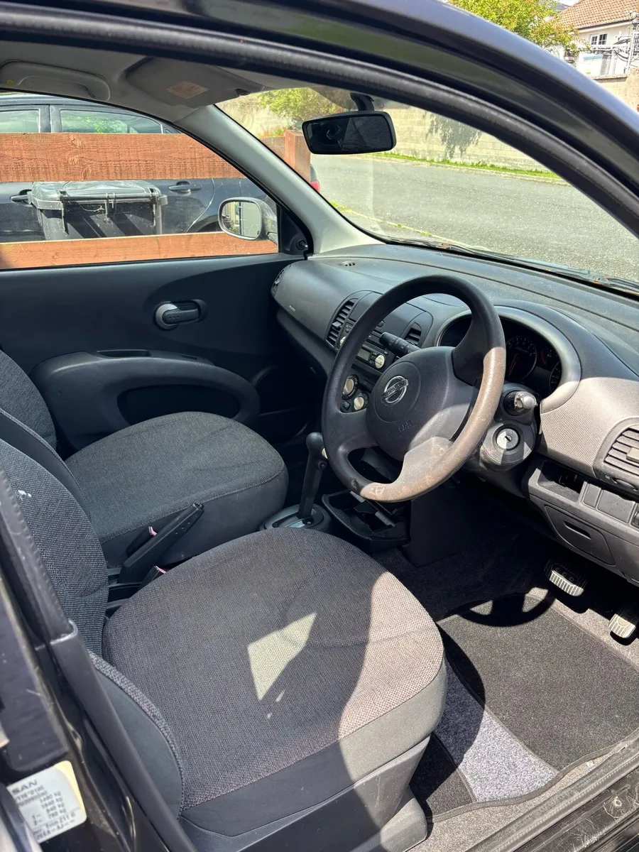 Car - Image 4