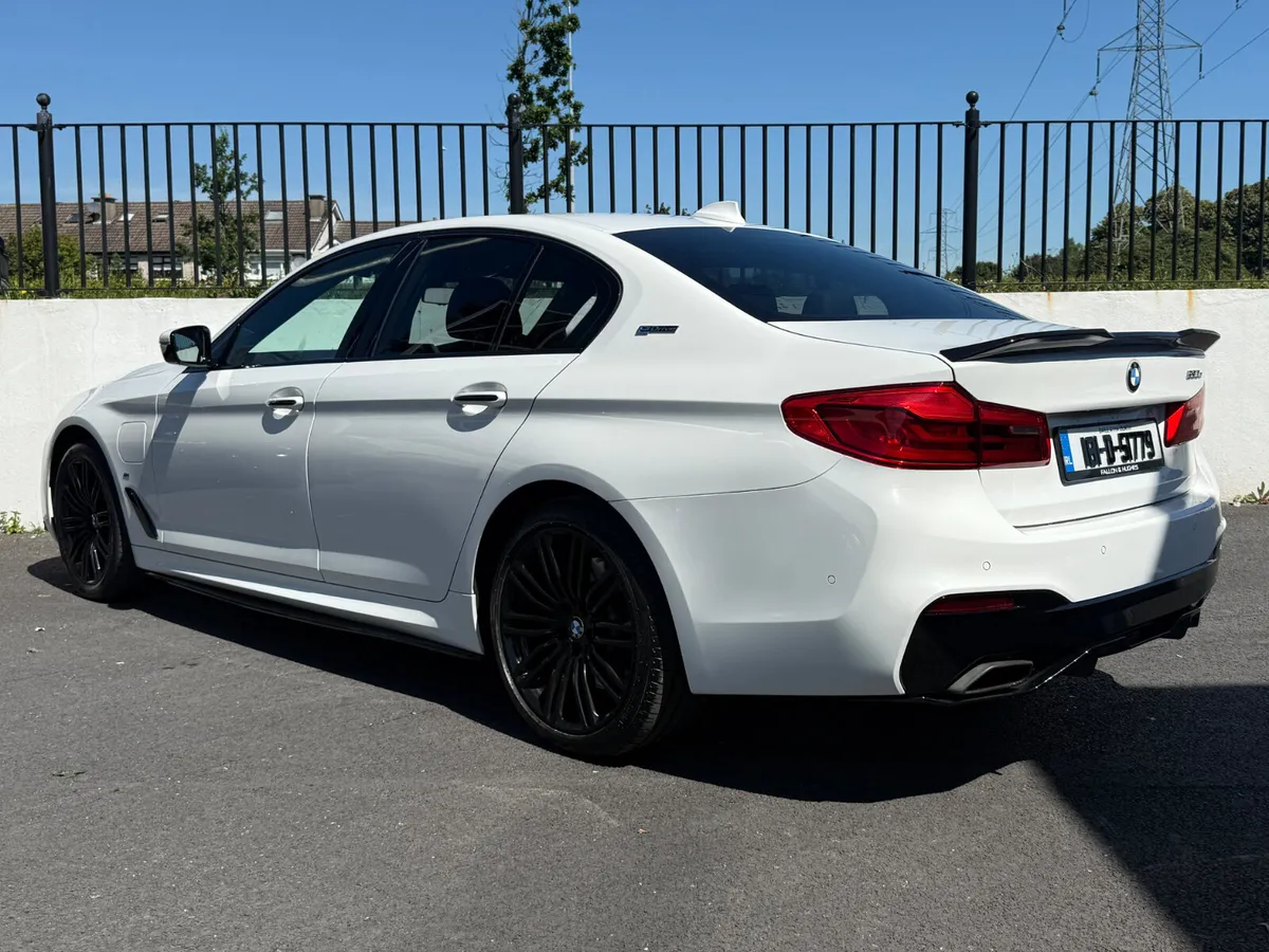 BMW 5-Series 530e M-Sport LOW KMS READ DESCRIPTION - Image 3