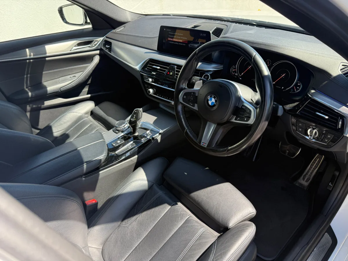 BMW 5-Series 530e M-Sport LOW KMS READ DESCRIPTION - Image 4