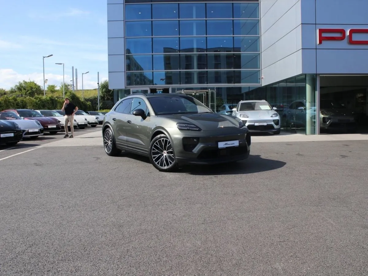 Porsche Macan 4 Electric - Image 1