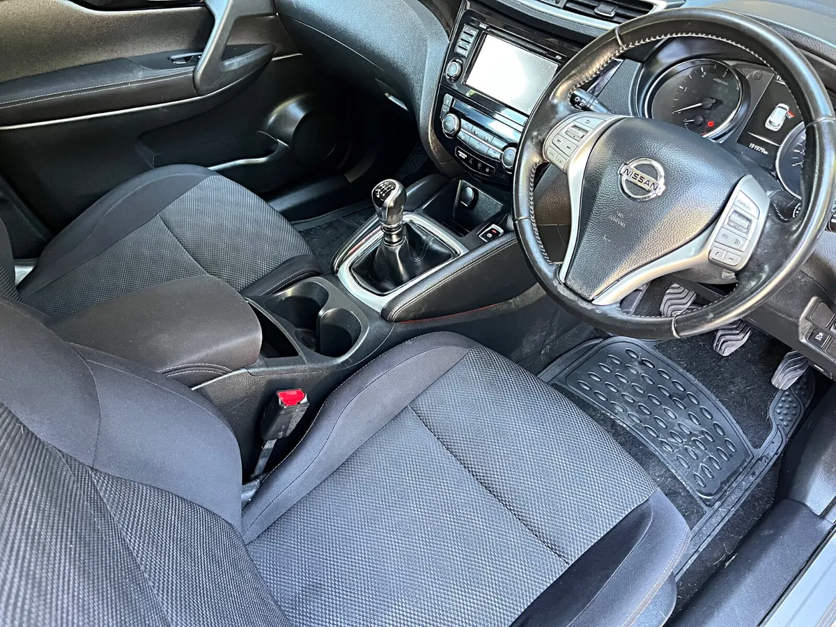 Nissan Qashqai 1.5 SV - Image 4