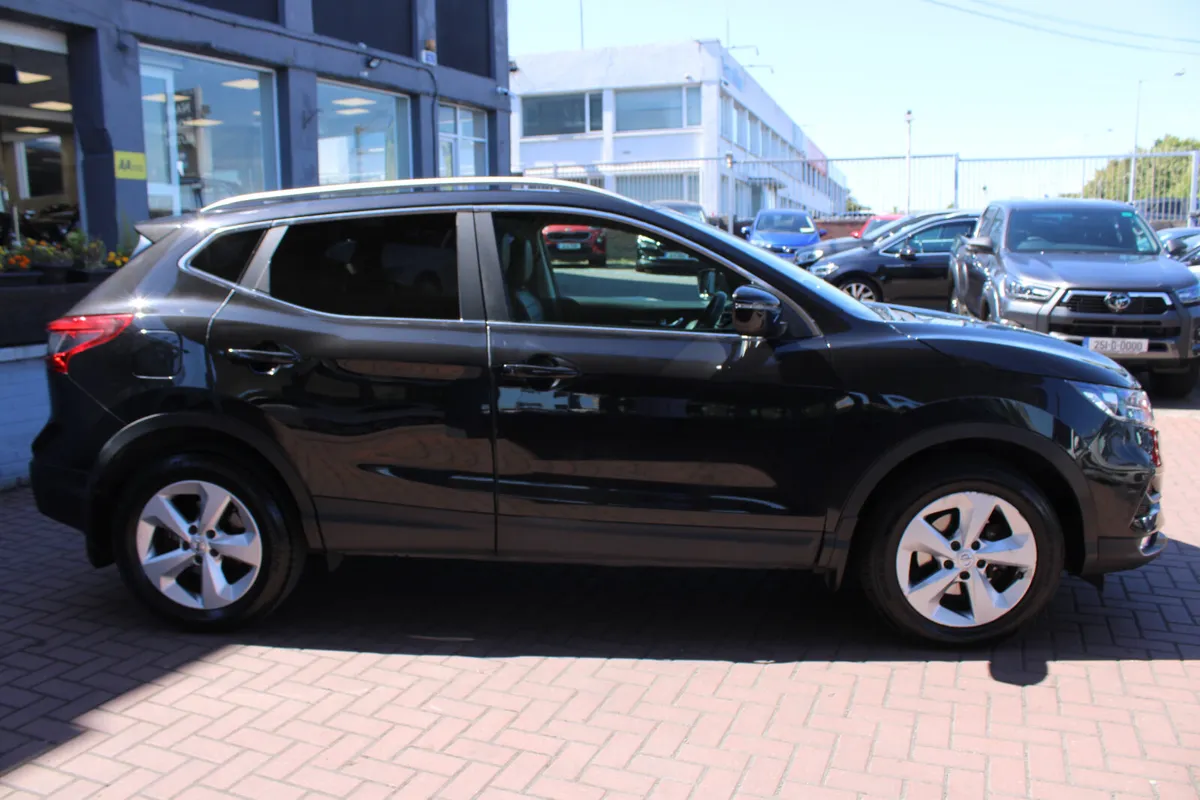 NISSAN QASHQAI 1.2i SV EDITION  5DR ESTATE // IMMA - Image 3