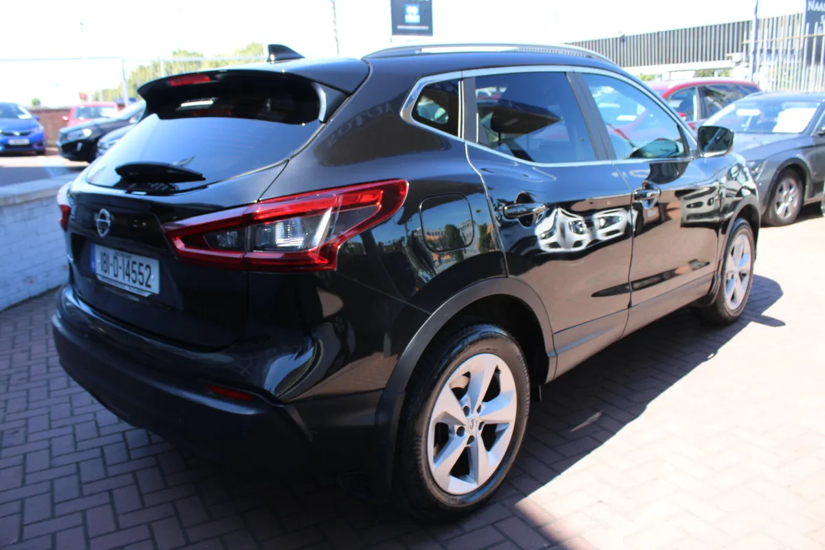 NISSAN QASHQAI 1.2i SV EDITION  5DR ESTATE // IMMA - Image 4