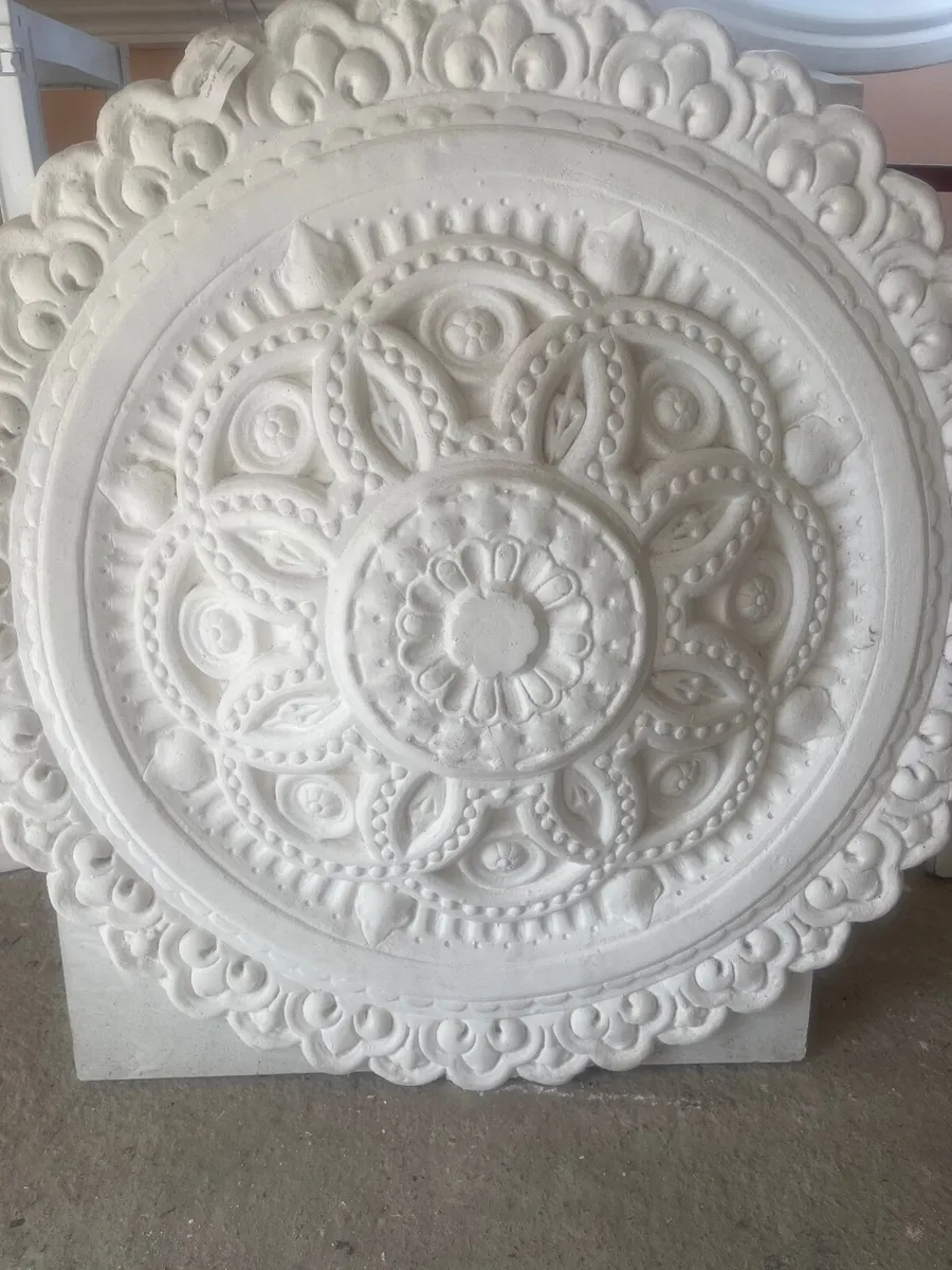 Plaster moulding & moulds - Image 4