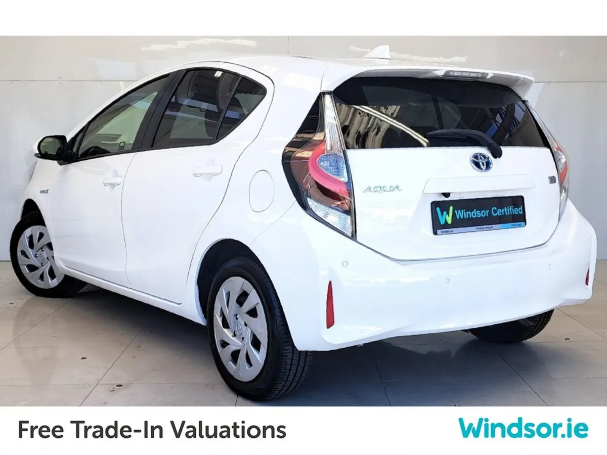 Toyota Aqua Automatic - Image 4