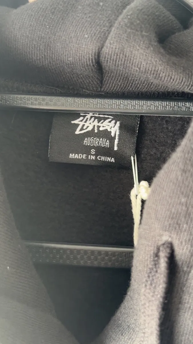 Black stussy hoodie - Image 4