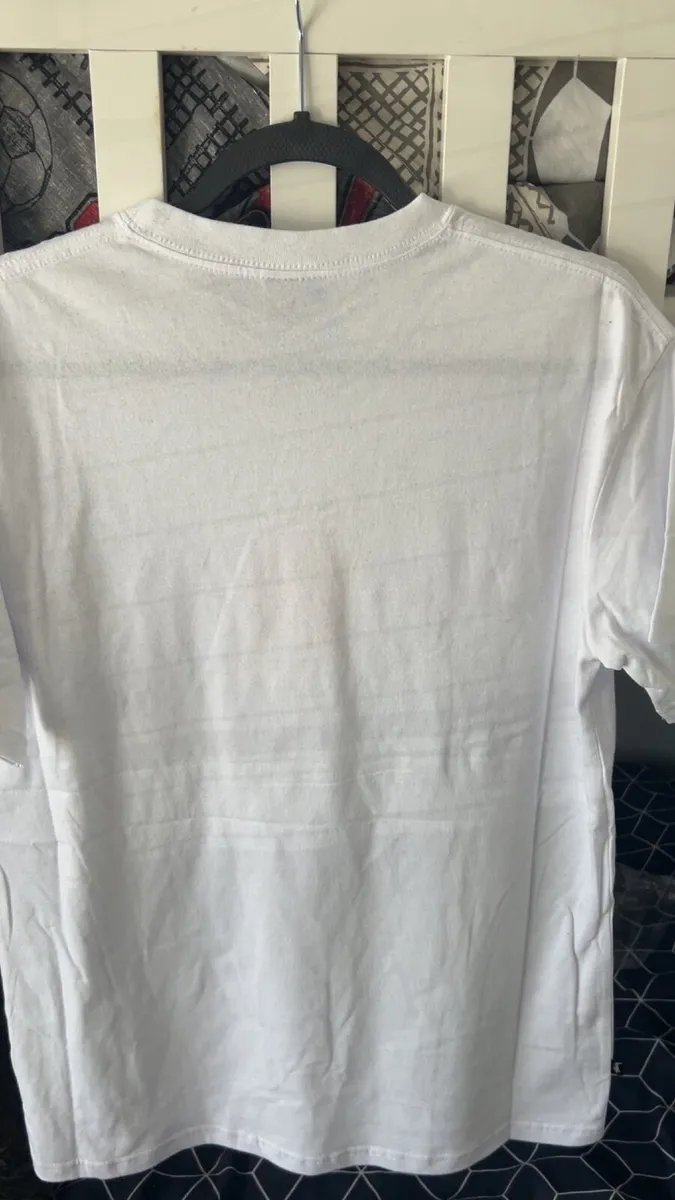 stüssy white 80’s rose t-shirt - Image 2