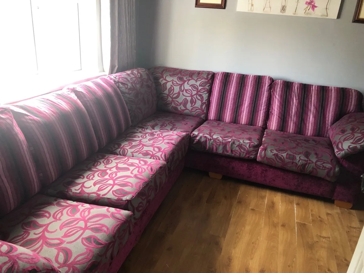 L shaped living room couch - Image 1