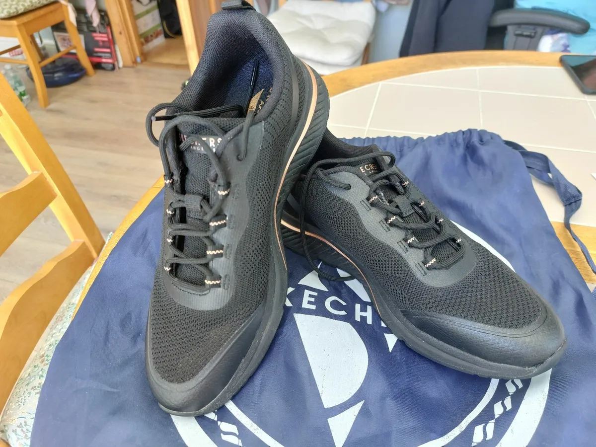 Sketchers ladies los angeles runner size 7 - Image 2