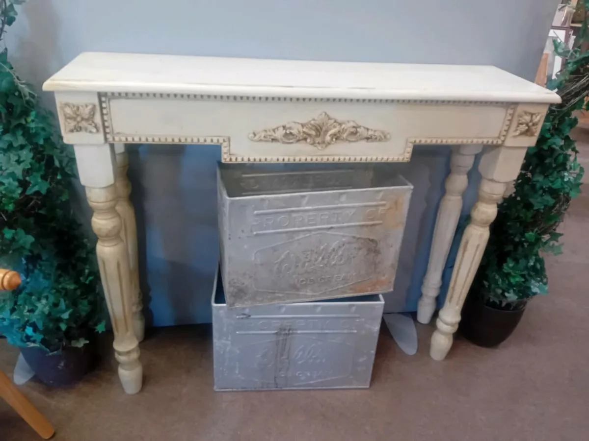 Modern Decorative Console Table