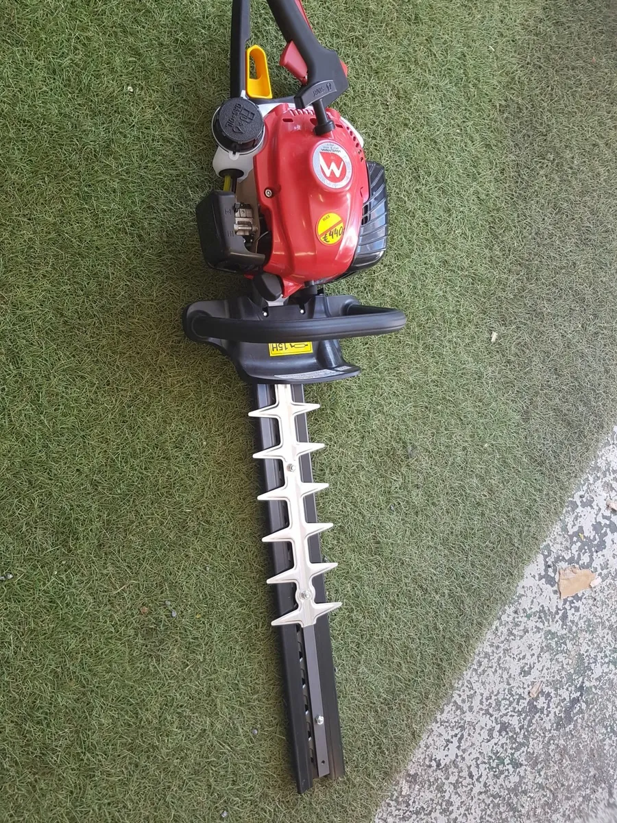MARUYAMA HEDGETRIMMER HT237D 23cc 24'' -FOR SALE - Image 1