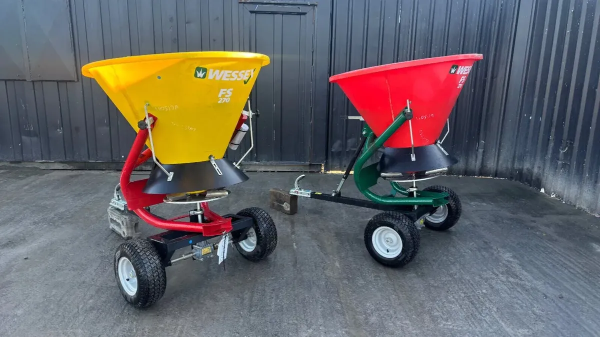 New Wessex FS270 ATV Salt Spreader - Image 3