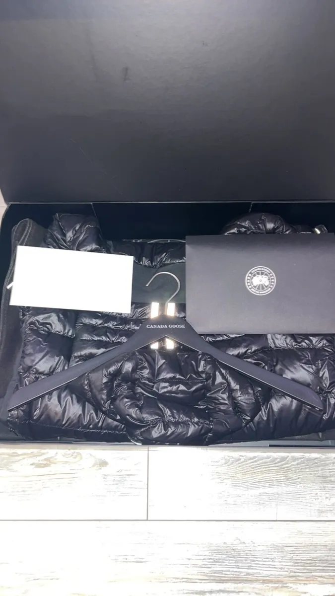Canada goose jacket - Image 2