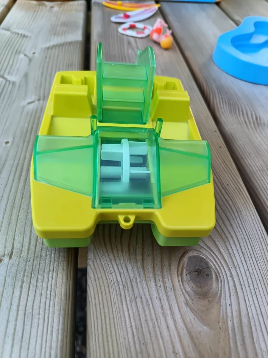 Playmobil swimming pool and accesories. - Image 4