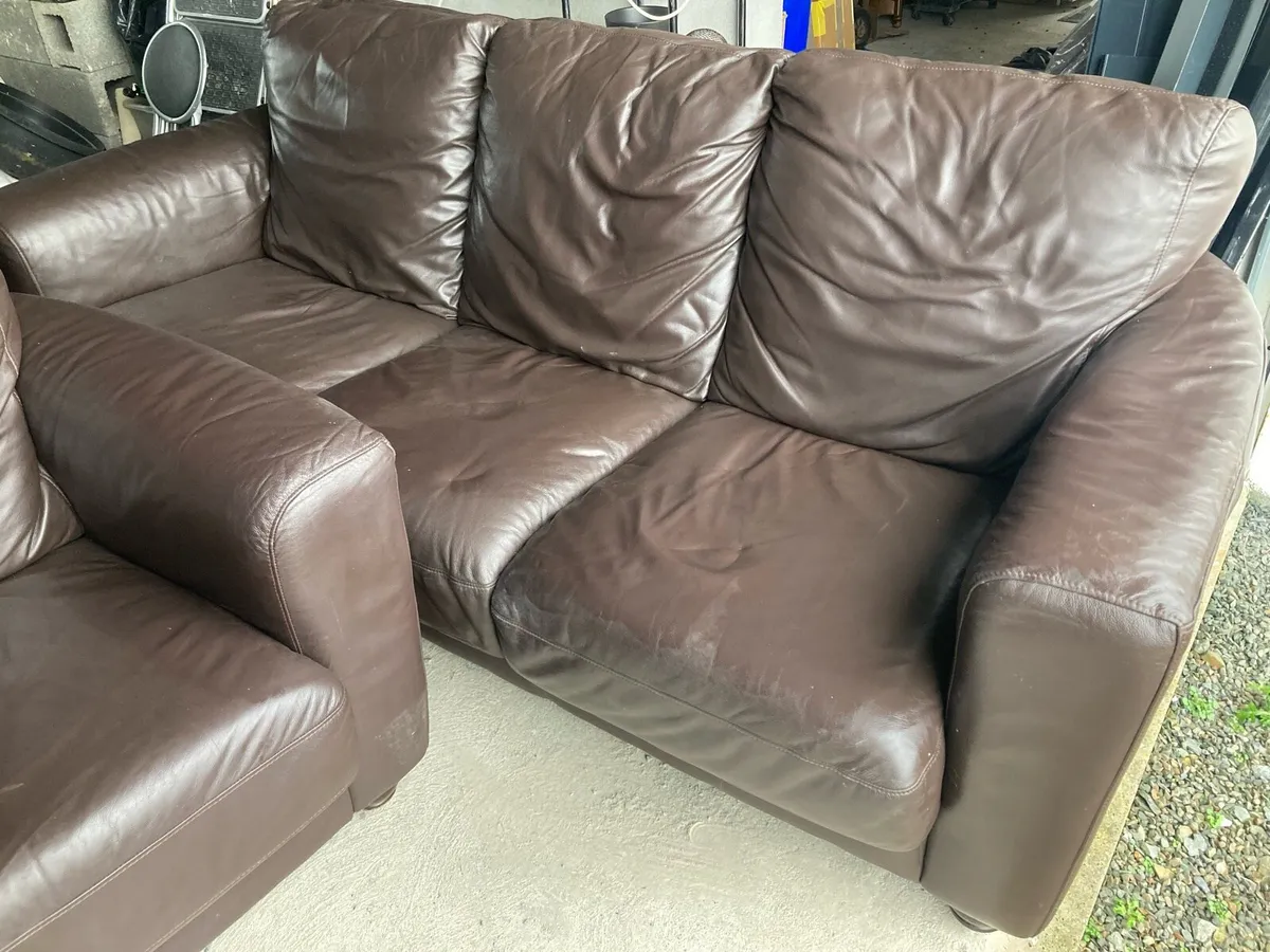 Leather 3 piece suite (Free) - Image 4