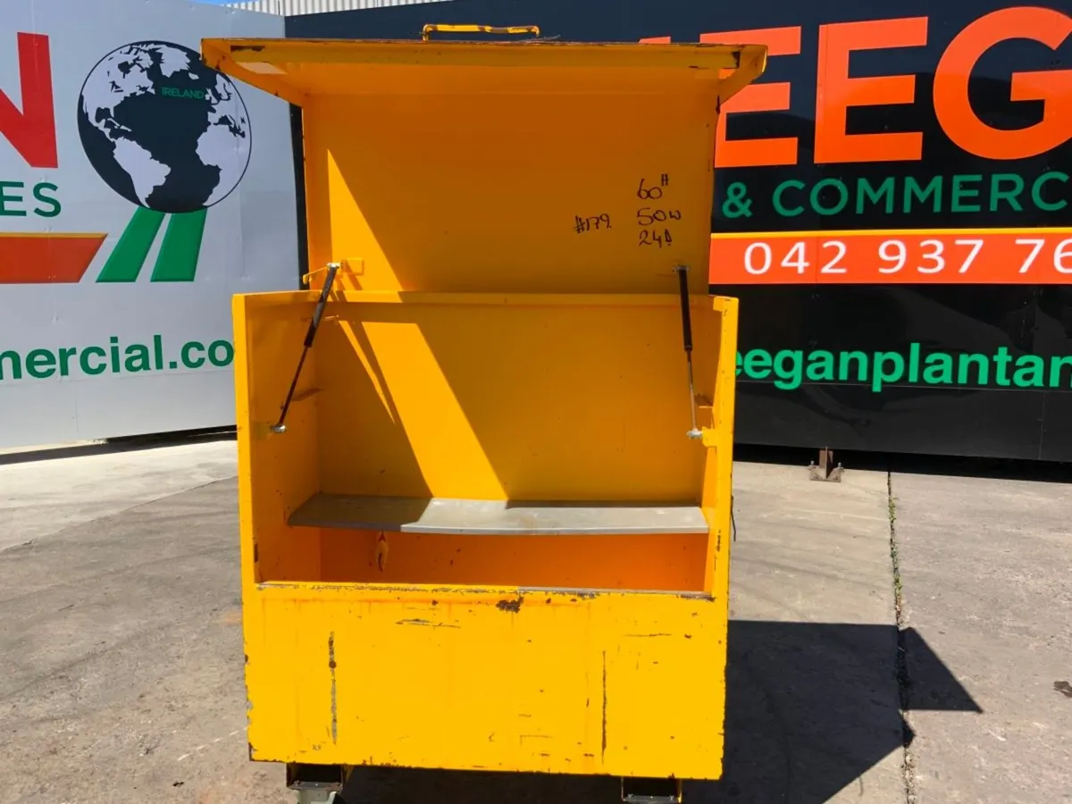 ARMOGUARD CHEMICAL STORAGE BOX.....P179. - Image 3