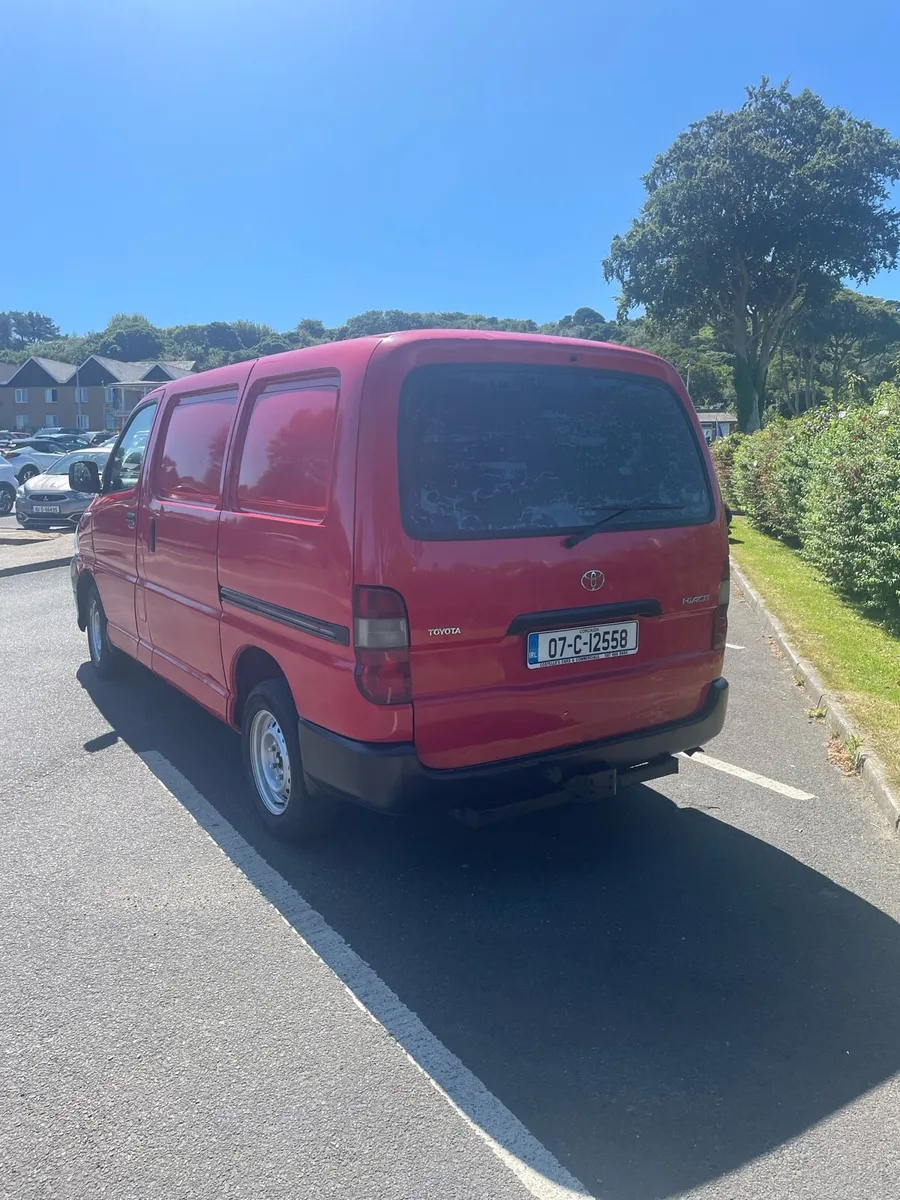 Toyota Hiace NEW DOE 06/2026 LOW KMS Immaculate - Image 4