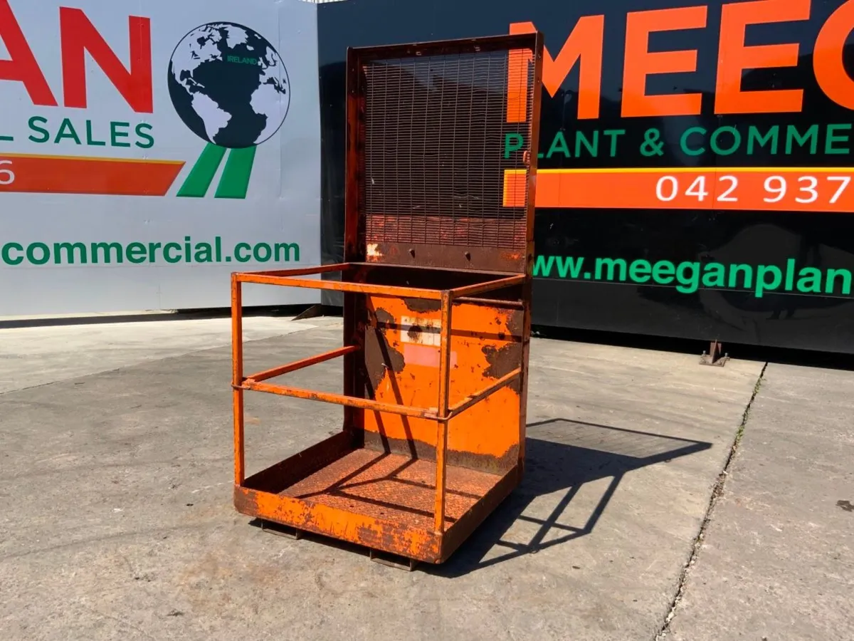 FORK LIFT ACCESS PLAFORM / MAN BASKET.....4014-2. - Image 2