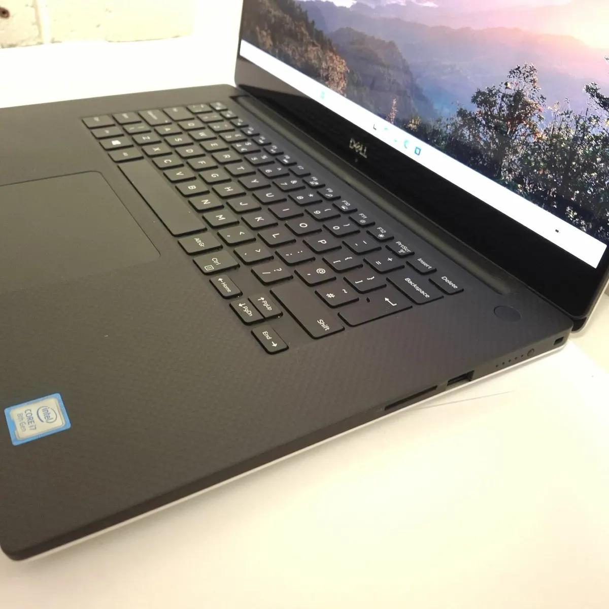 Dell XPS 15 9570 | i7-8750H | 16GB RAM | GTX 1050 - Image 2