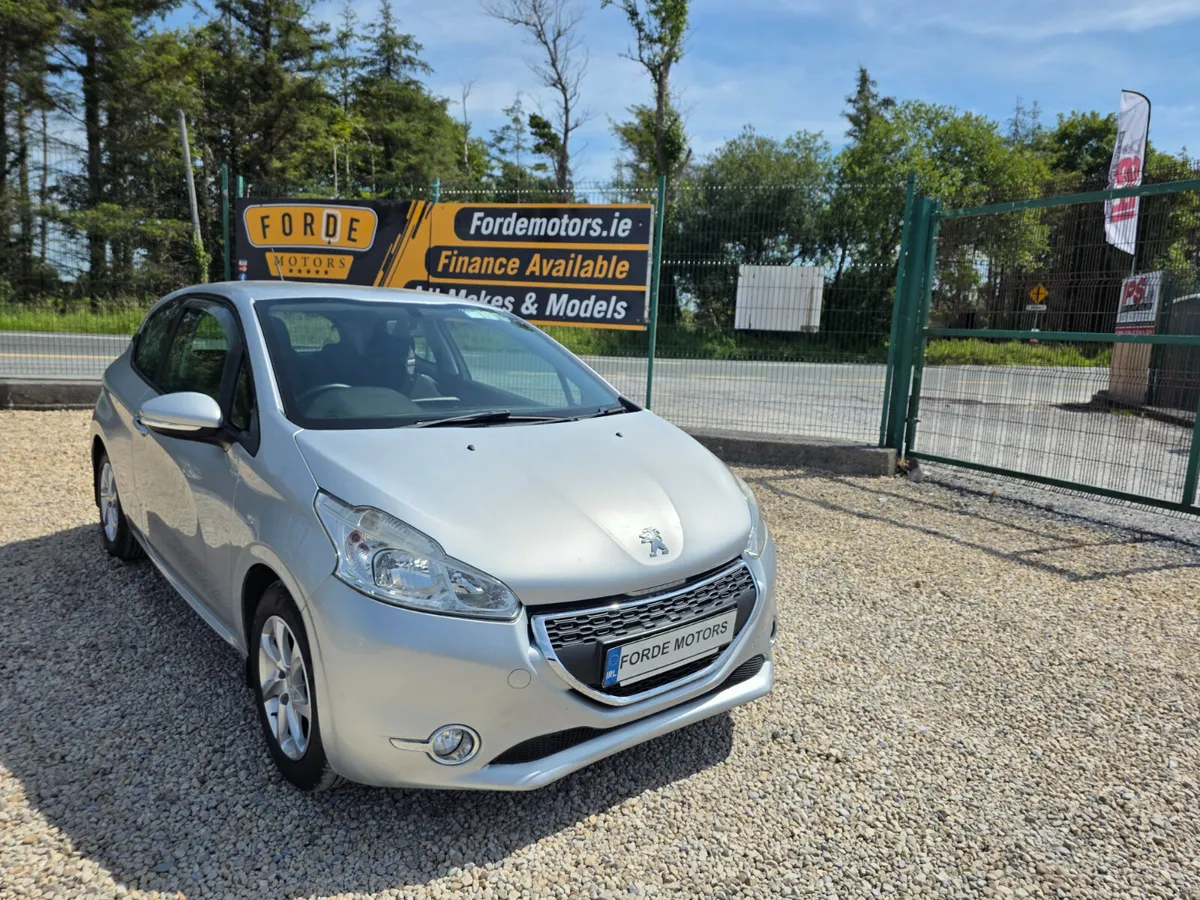 Peugeot 208 2013 - Image 1